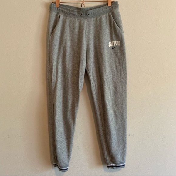 Nike Pants - Nike Gray Joggers / Sweatpants Size Medium
